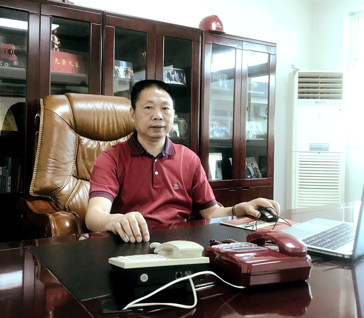 42鐘文波 常務(wù)副會長 北京質(zhì)信恒通混凝土有限公司董事長.jpg